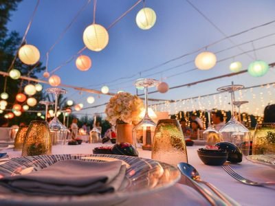 Table setting for an event party or wedding reception at the beach